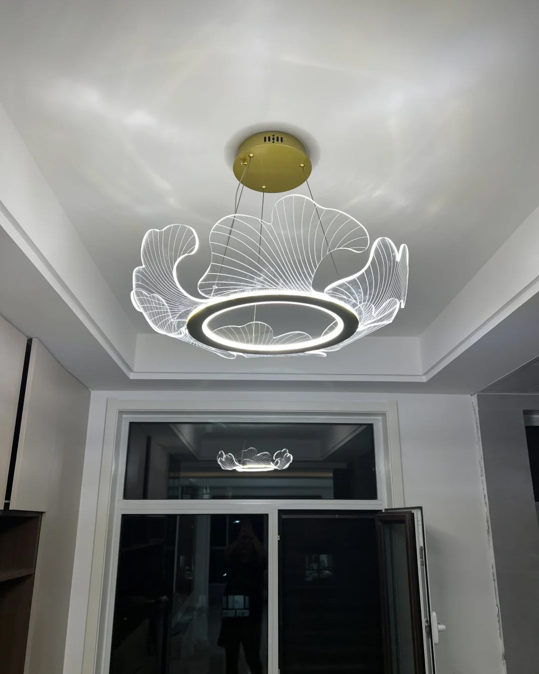 WOMO  Acrylic Ginkgo Leaf Chandelier-WM2000