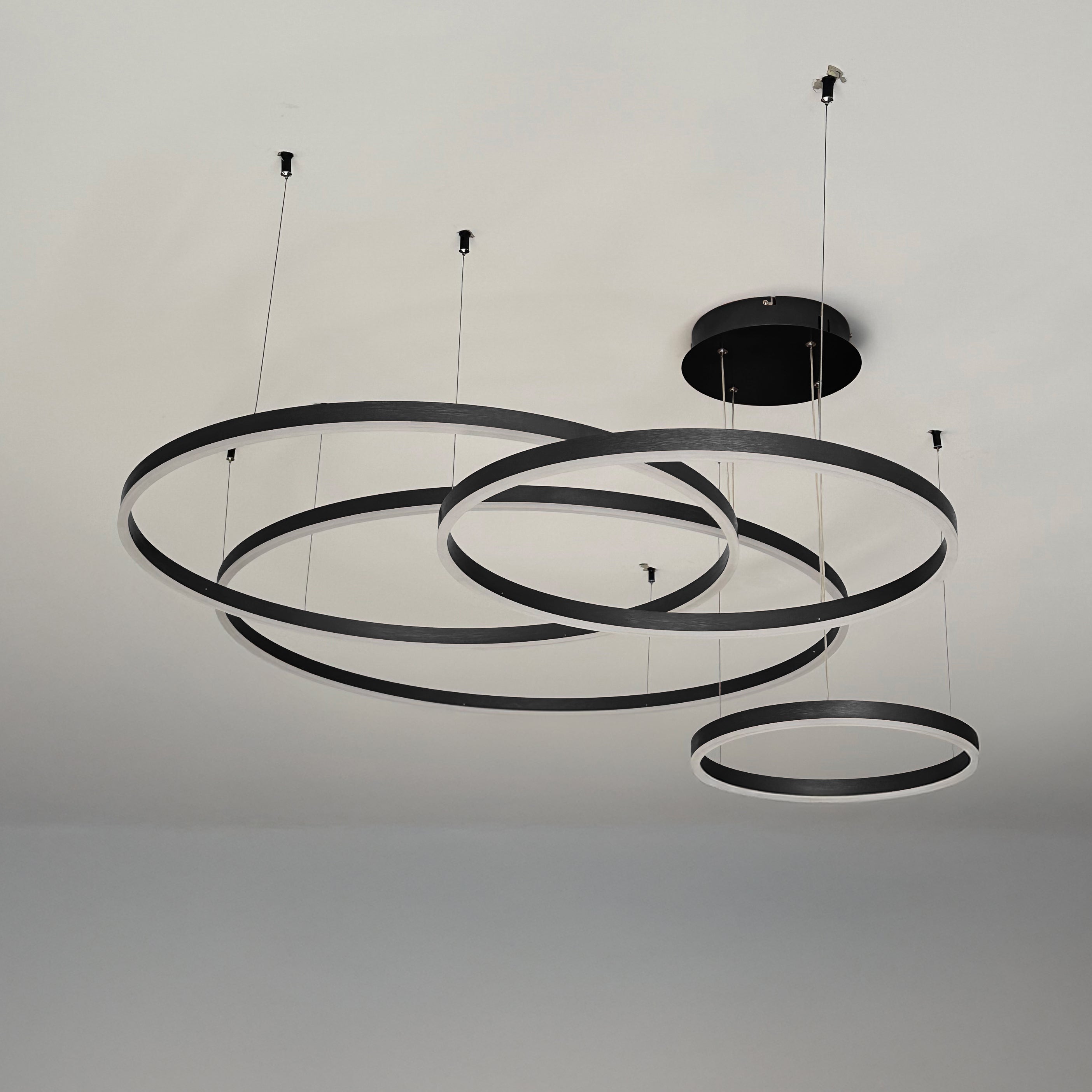 WOMO Multi Black Ring LED Chandelier - WM2003