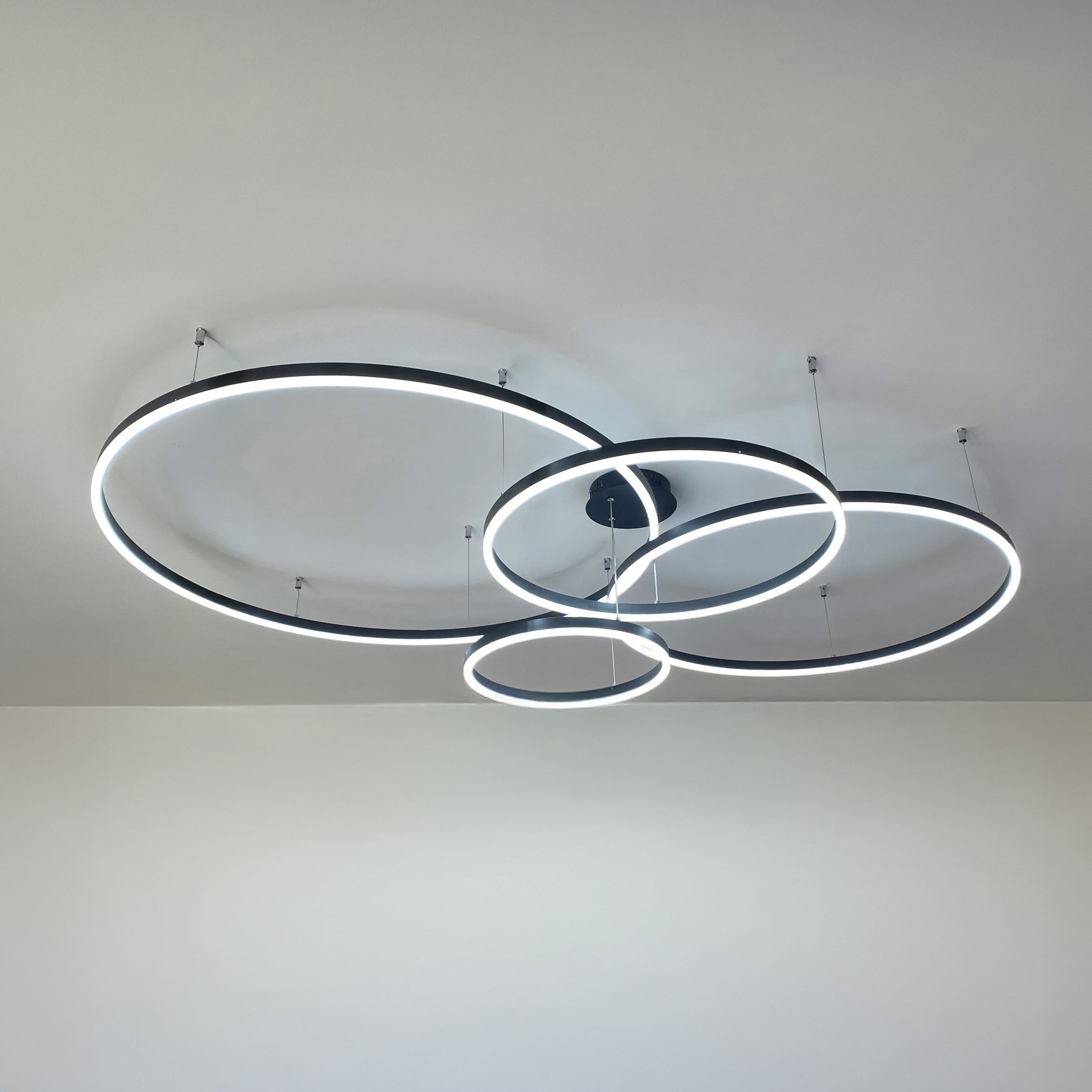 WOMO Multi Black Ring LED Chandelier - WM2003