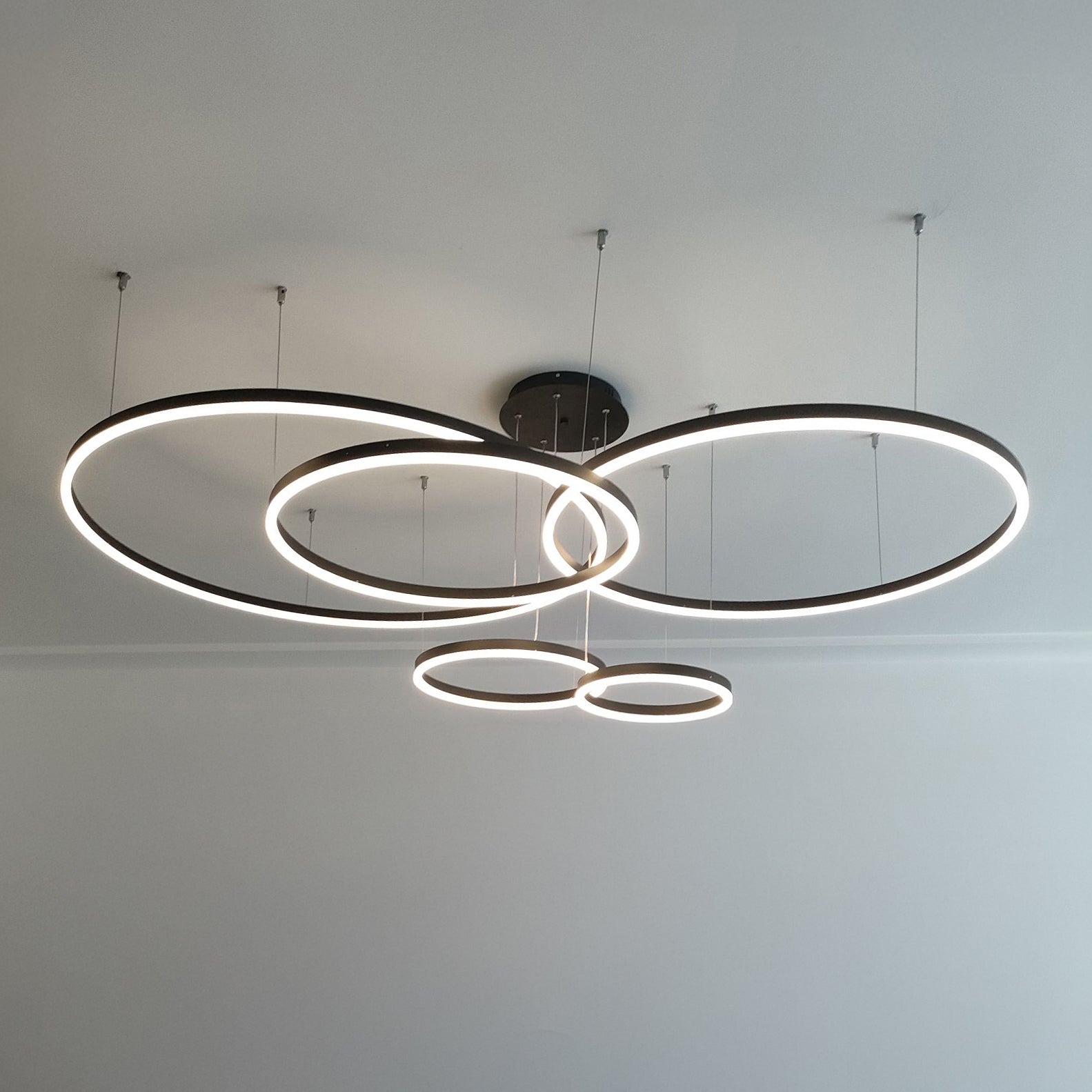 WOMO Multi Black Ring LED Chandelier - WM2003