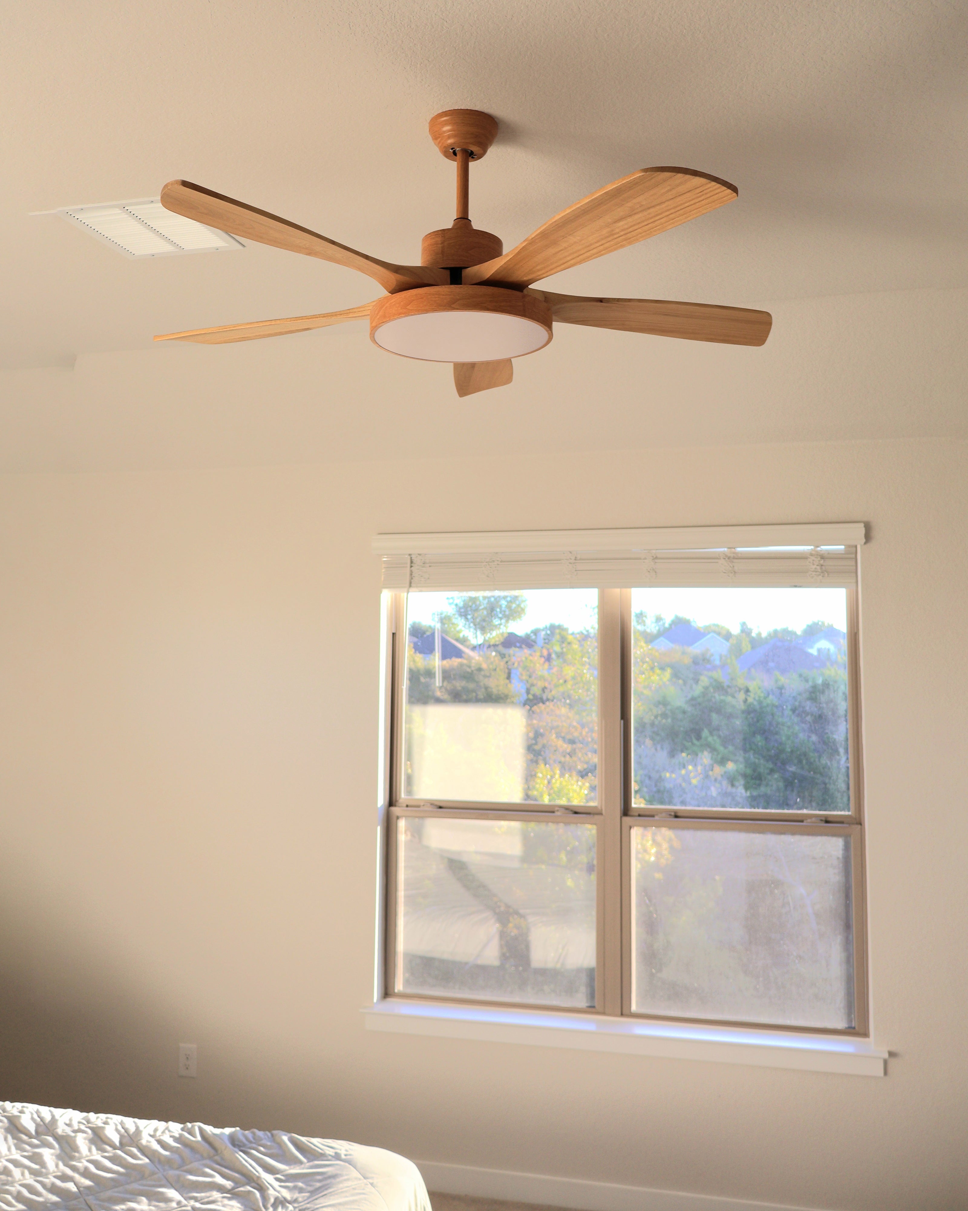 WOMO Scandi Reversible Ceiling Fan with Light-WM5002