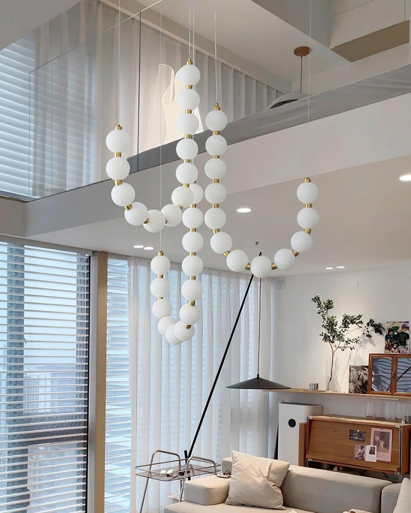 WOMO Pearl Brass Globe Chandelier-WM2102e