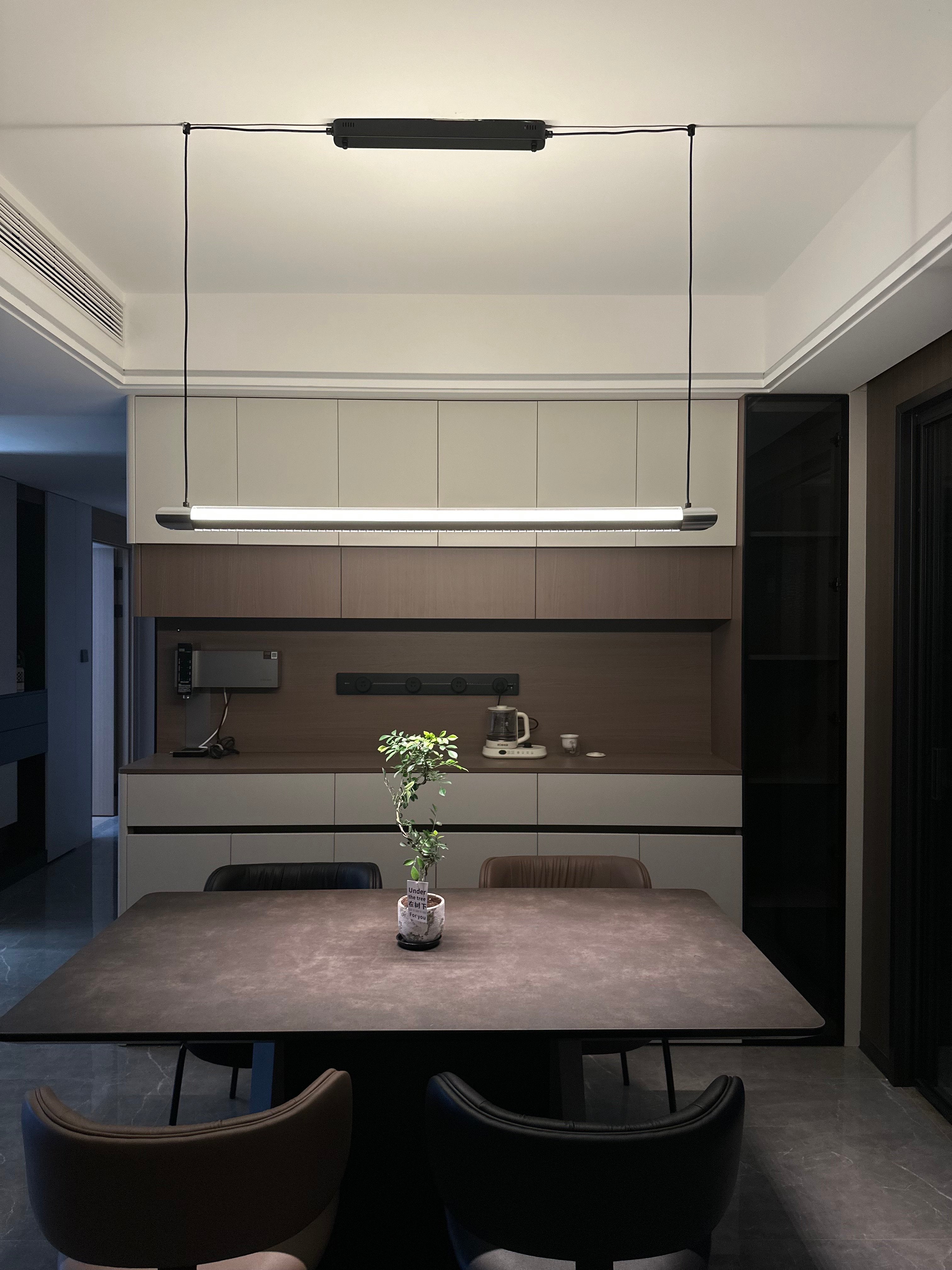 WOMO Black Linear Pendant Light - WM3225