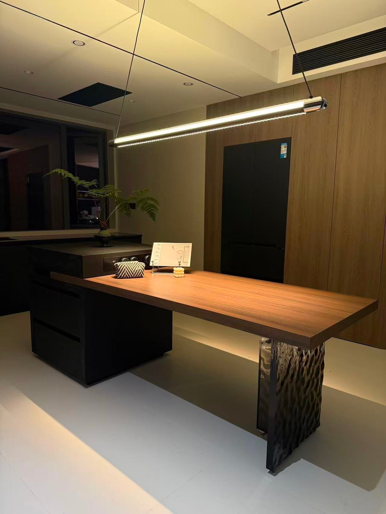 WOMO Black Linear Pendant Light - WM3225